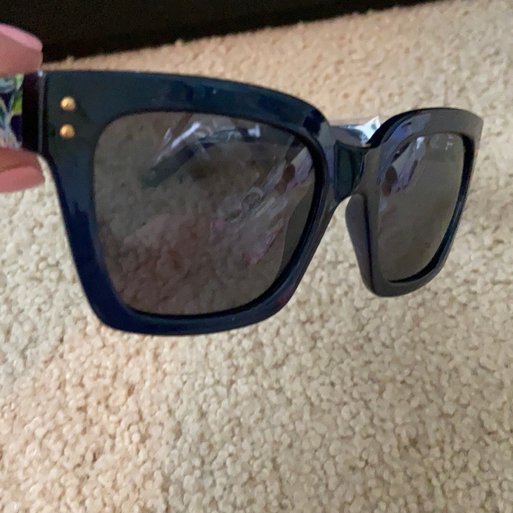 Lilly Pulitzer sunglasses